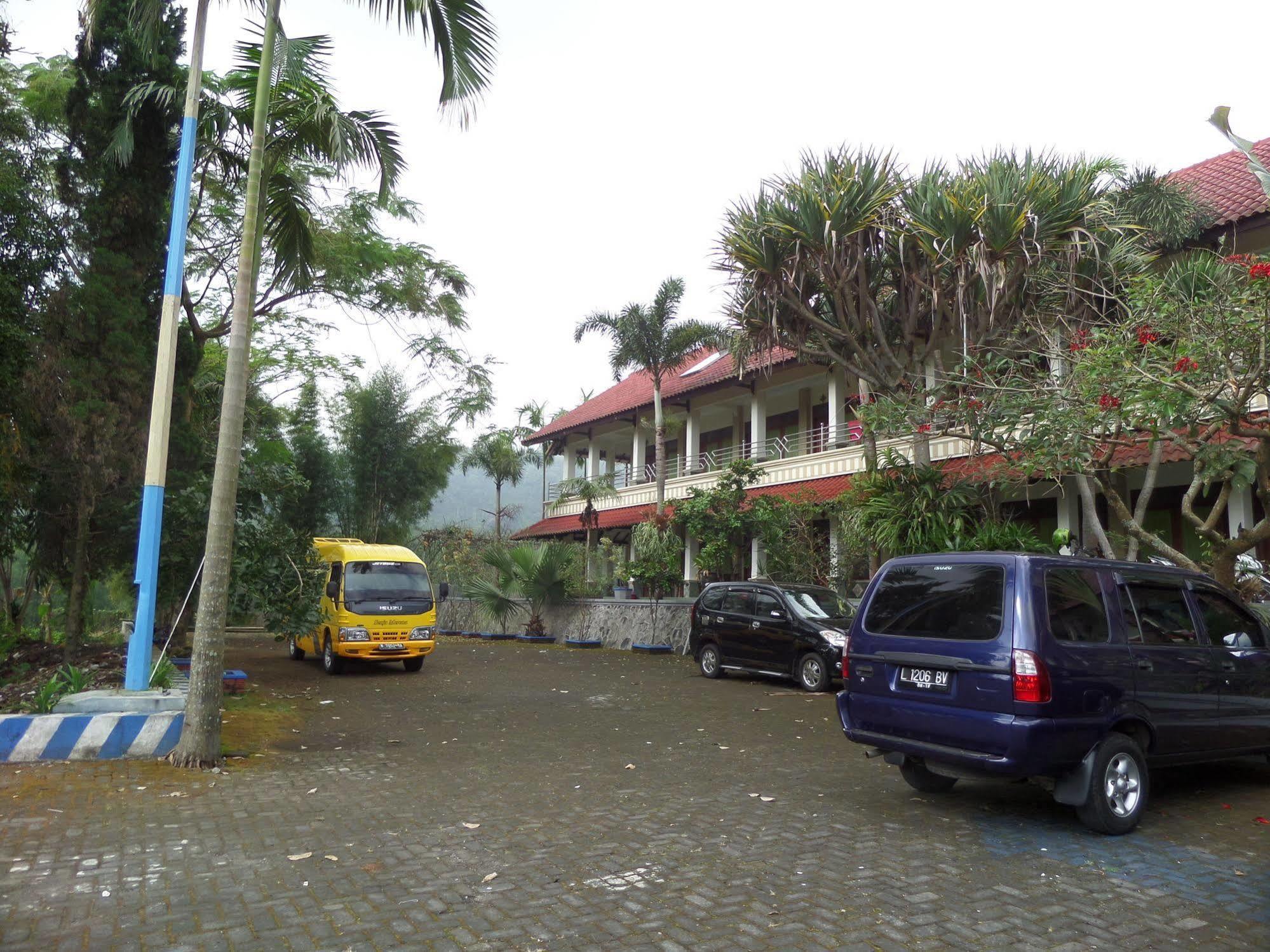 Sukapura Permai Hotel Bromo Exterior photo