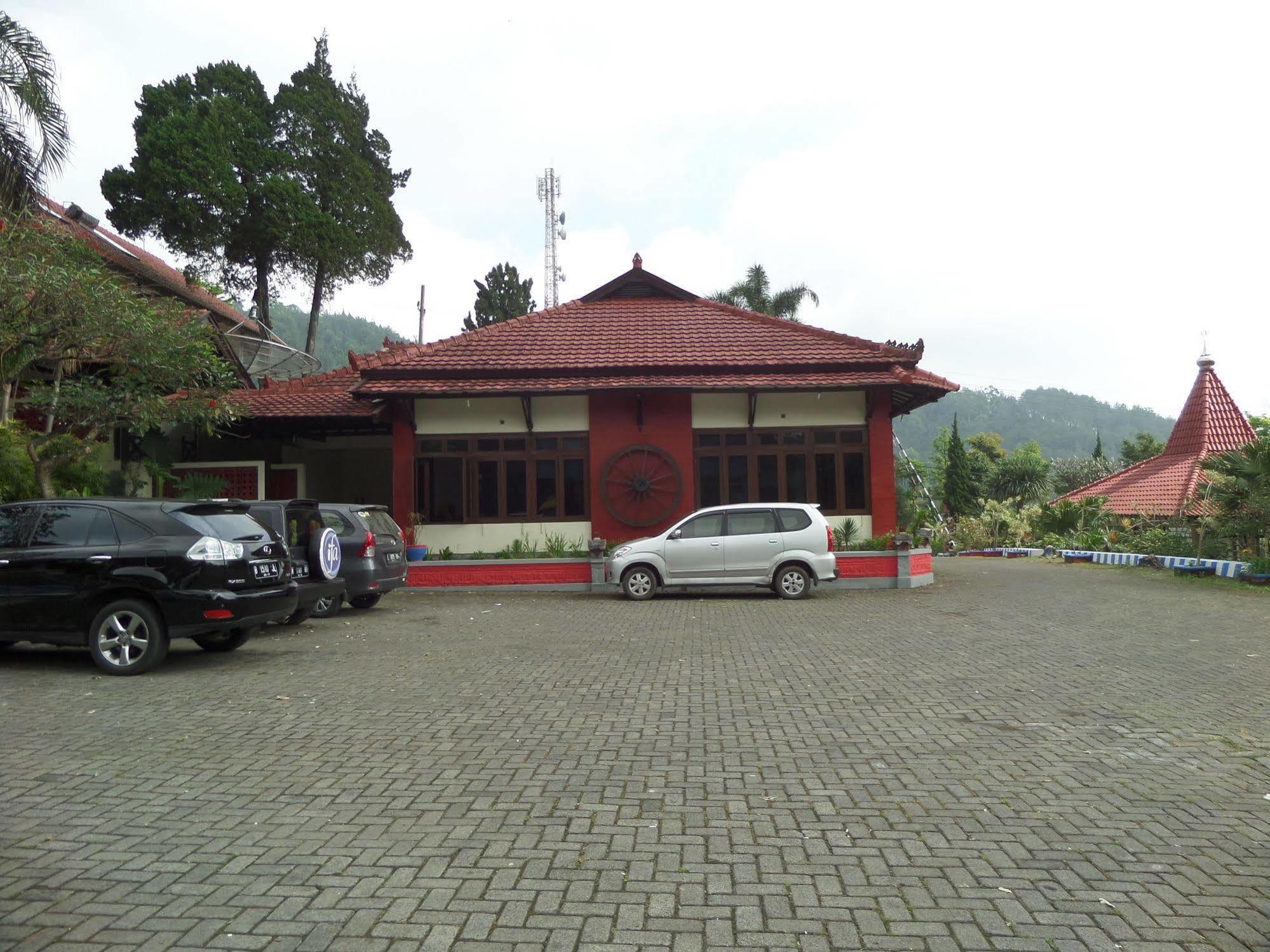 Sukapura Permai Hotel Bromo Exterior photo